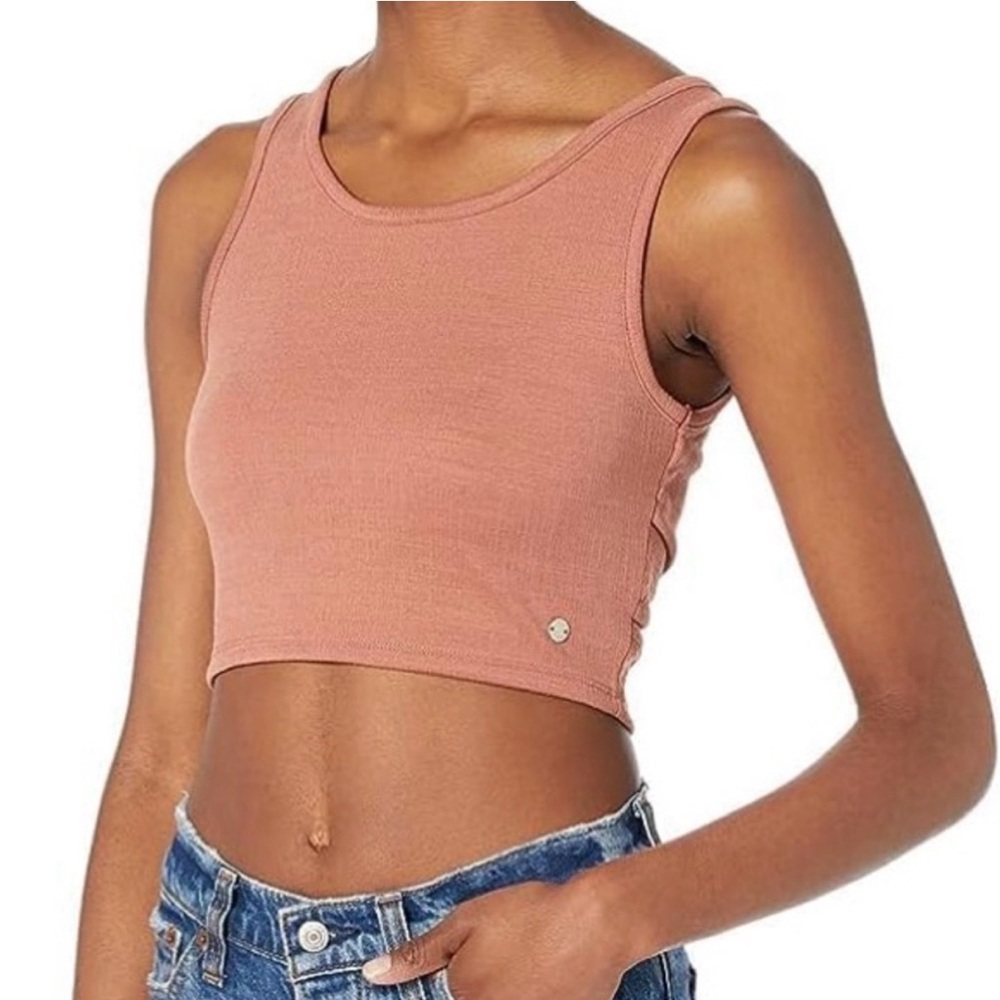 ROXY Women's Good Keepsake Sleeveless Cropped Tank Top in Coral Pink M